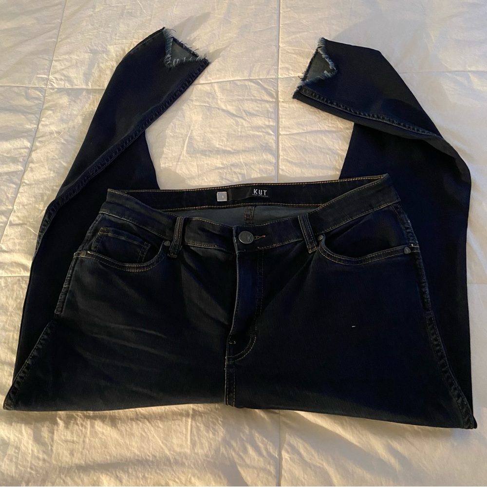 NWOT Jeans with Frayed Bottom - Picture 8 of 11